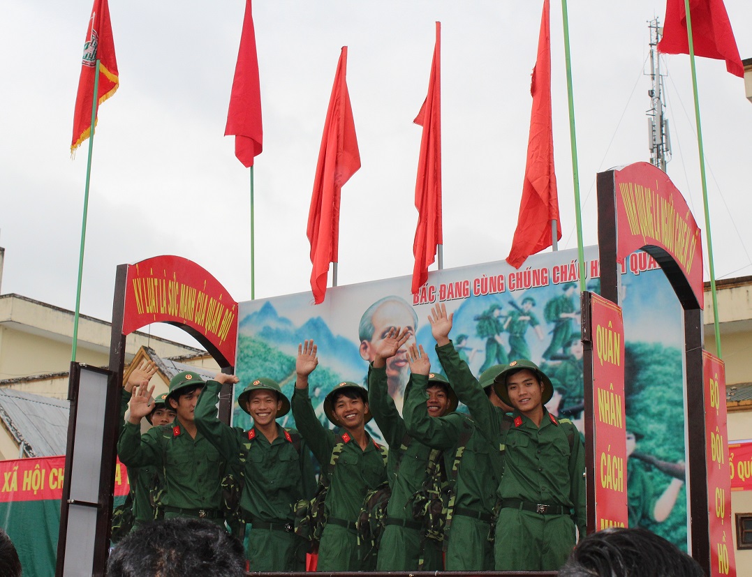 Huyện M'Drắk tiếp tục tuyên truyền Luật Nghĩa vụ Quân sự năm 2015